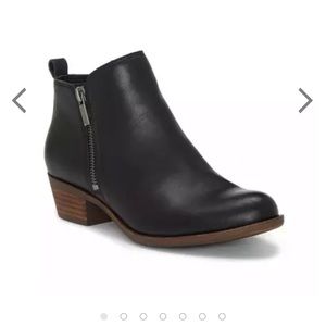 Women’s size 7 lucky brand booties